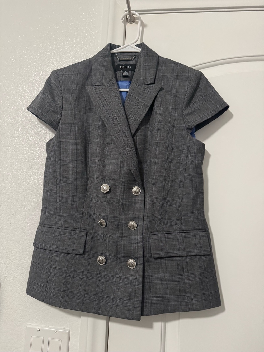BCBG Gray Plaid Short-Sleeve Double-Breasted Blazer Jacket